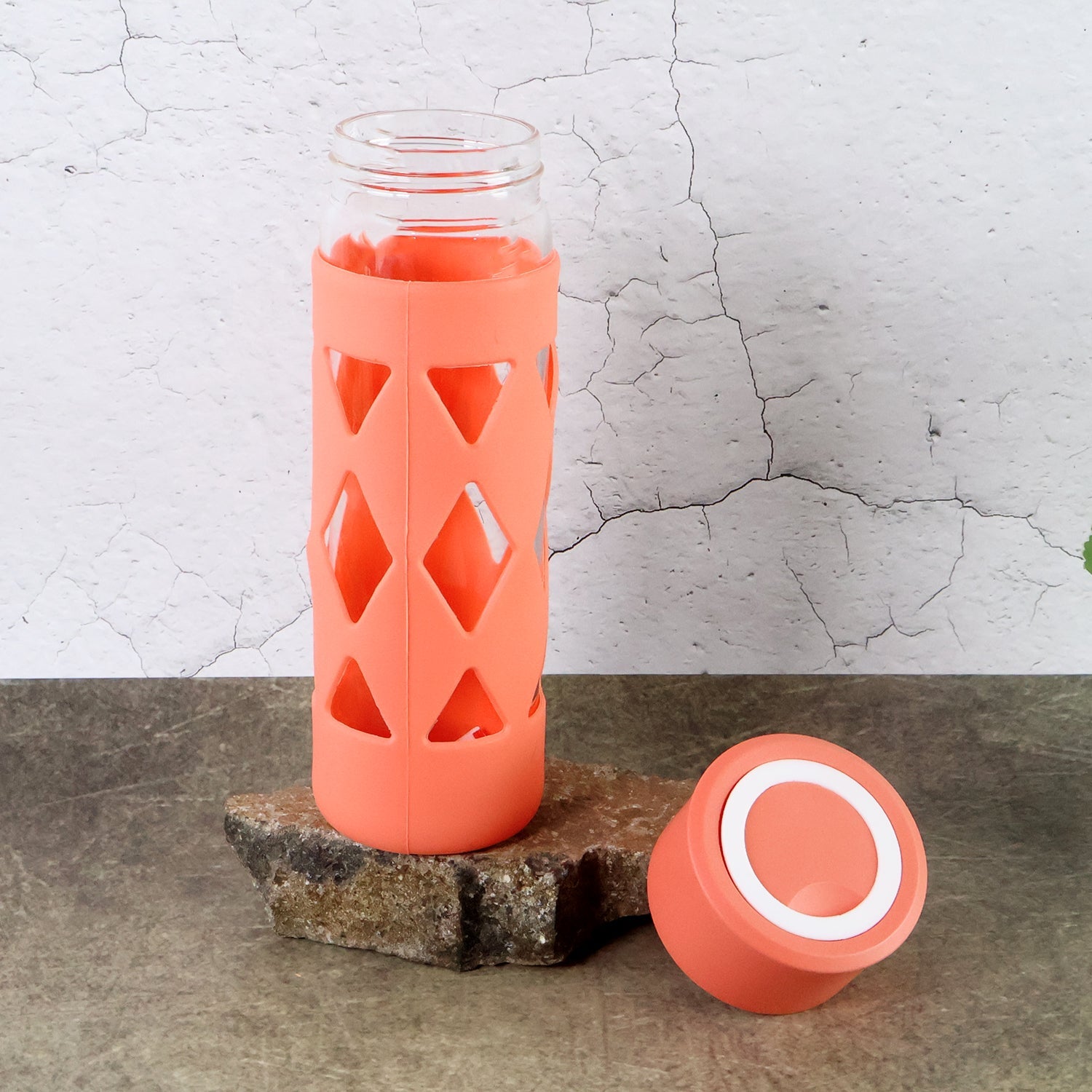 Glass Water Bottle with Protective Sleeve - (1 Pc / 480 ML) Glass Water Bottle with Protective Sleeve - (1 Pc / 480 ML)